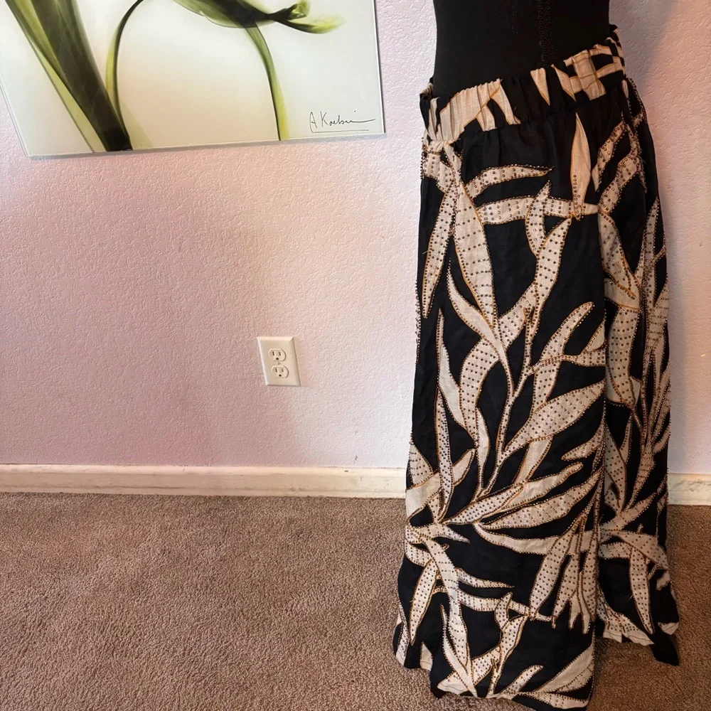 Linen Skirt size medium - Picture 3 of 5